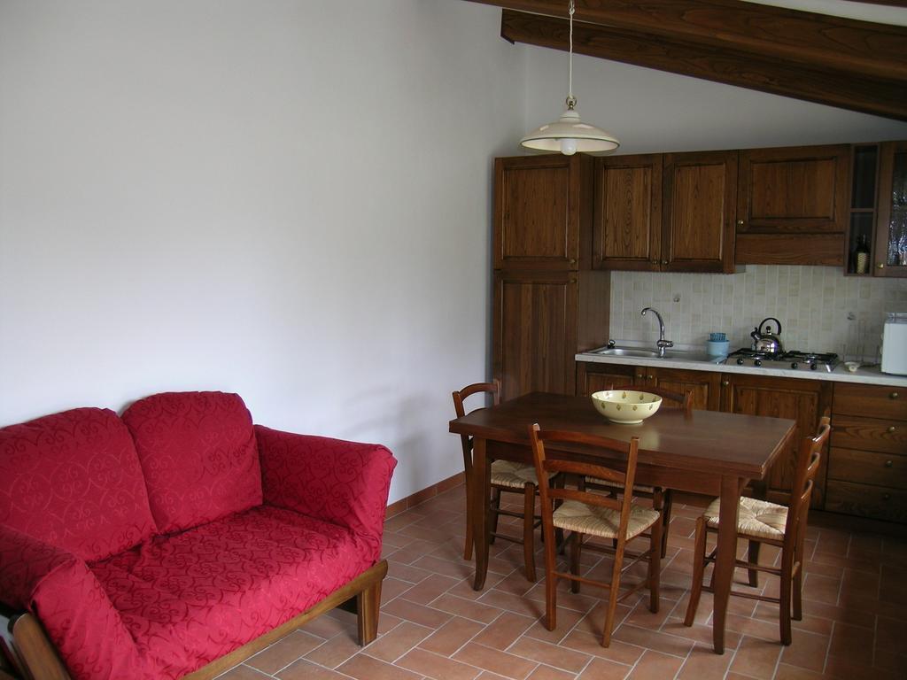 Agriturismo Podere Ossaia Apartment Cortona Phòng bức ảnh