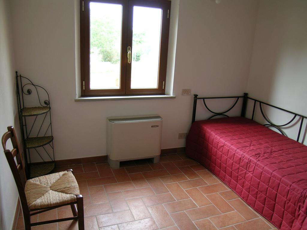 Agriturismo Podere Ossaia Cortona Phòng bức ảnh