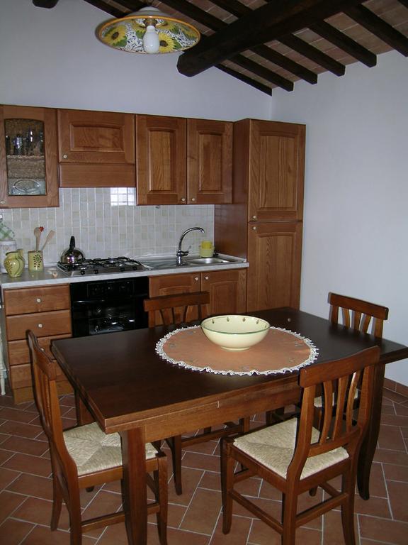 Agriturismo Podere Ossaia Cortona Phòng bức ảnh