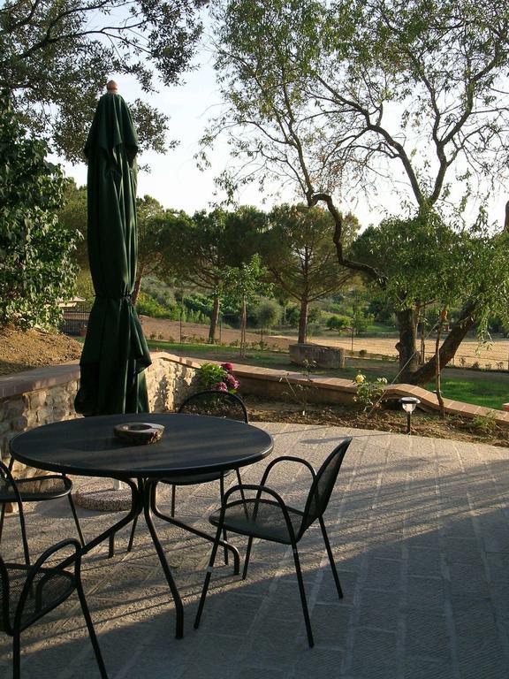 Agriturismo Podere Ossaia Cortona Phòng bức ảnh