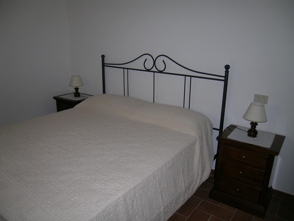 Agriturismo Podere Ossaia Cortona Ngoại thất bức ảnh